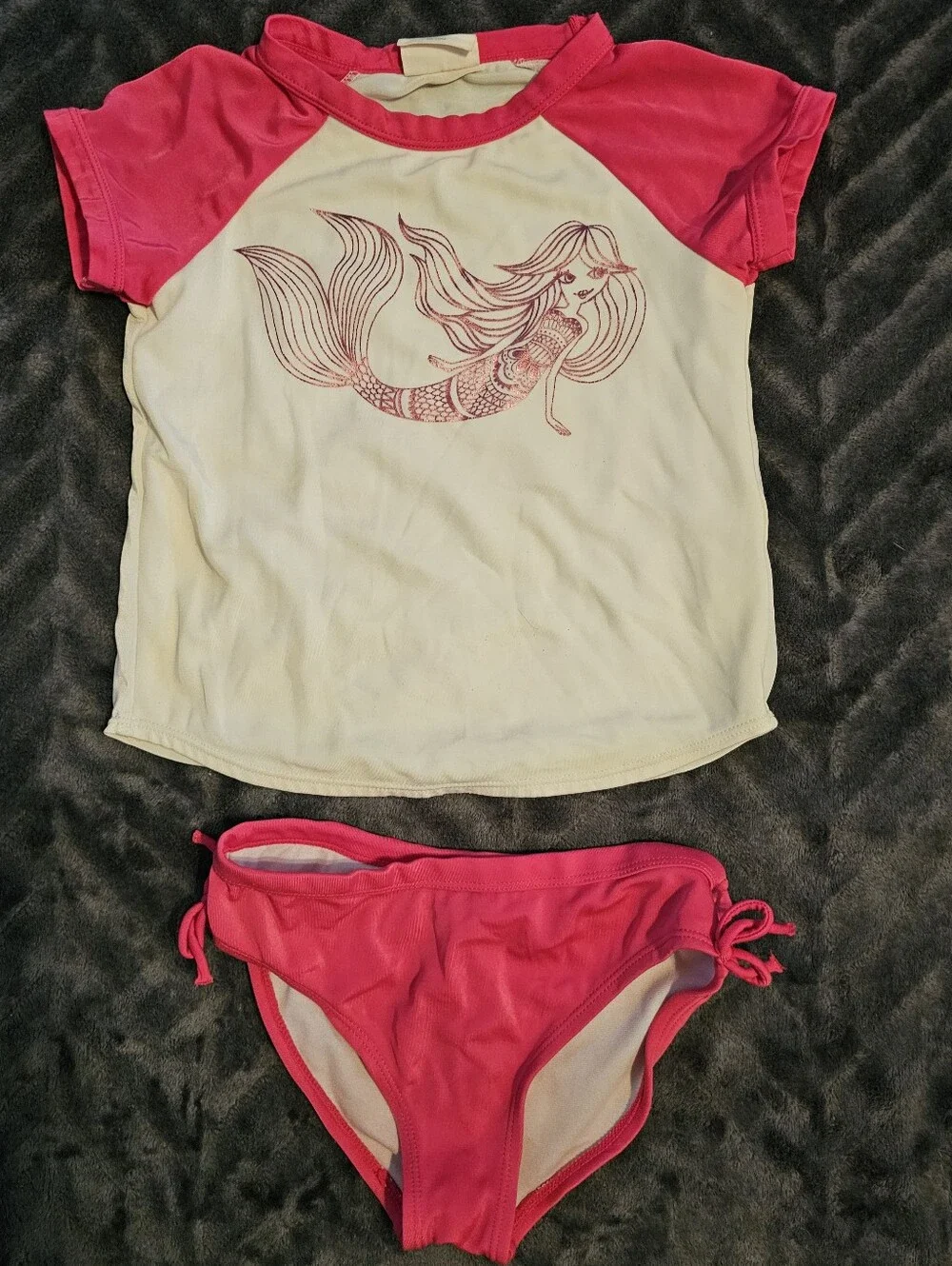 Crazy 8 Girls 2 Piece Mermaid Rash Guard Swimsuit Pink White Size 5-6